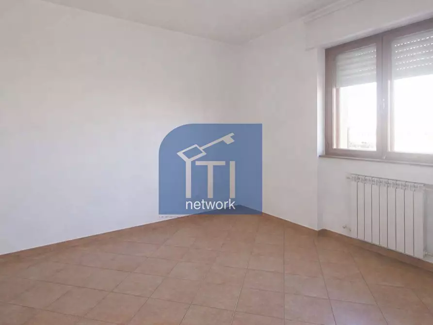 Immagine 5 di Appartamento in vendita  in Via dei Castelli Romani a Pomezia