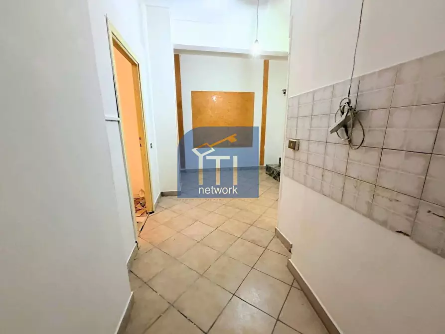 Immagine 4 di Appartamento in vendita  in Via Mario Ruta a Roma