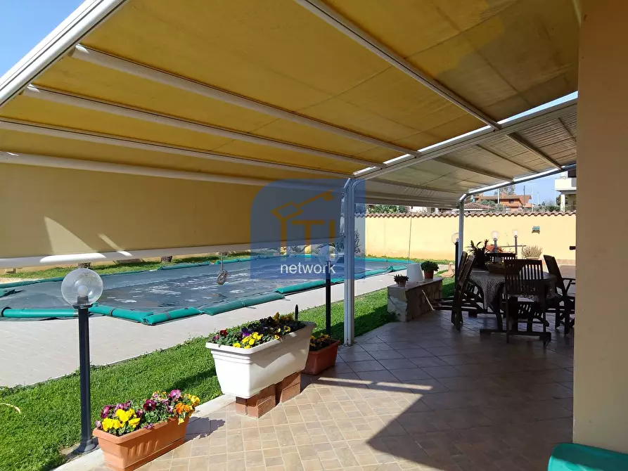 Immagine 37 di Villa in vendita  in VIA ASSISI a Pomezia
