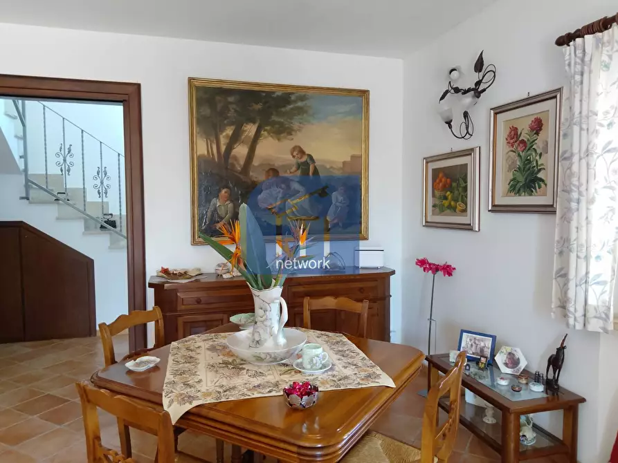 Immagine 11 di Villa in vendita  in VIA ASSISI a Pomezia