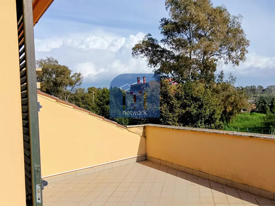 Immagine 30 di Villa in vendita  in VIA ASSISI a Pomezia