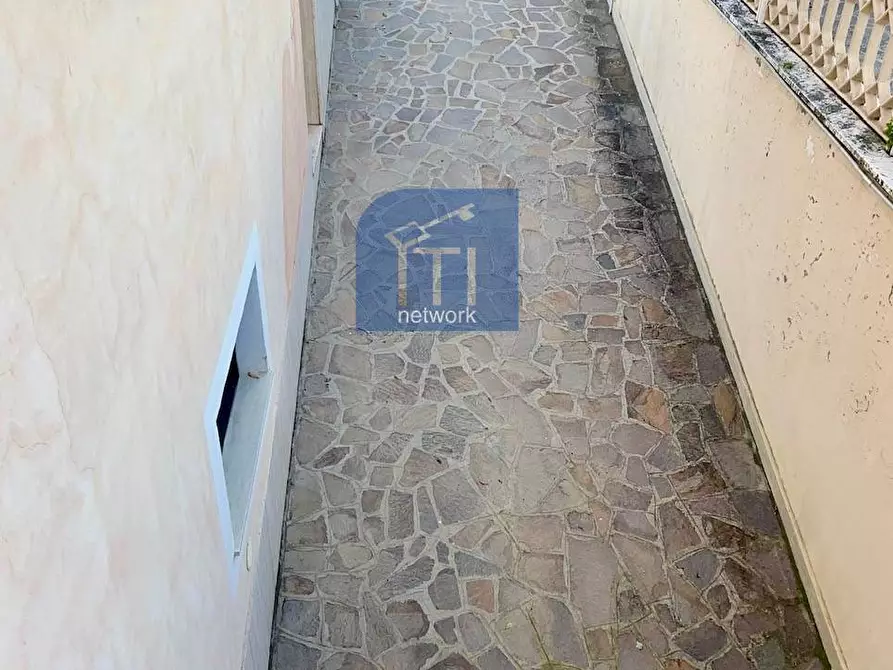 Immagine 11 di Casa semindipendente in vendita  in Via della castagnetta a Pomezia