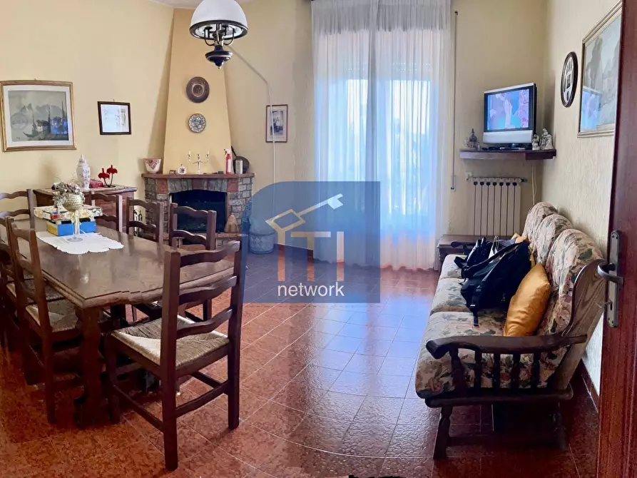 Immagine 7 di Casa semindipendente in vendita  in Via della castagnetta a Pomezia