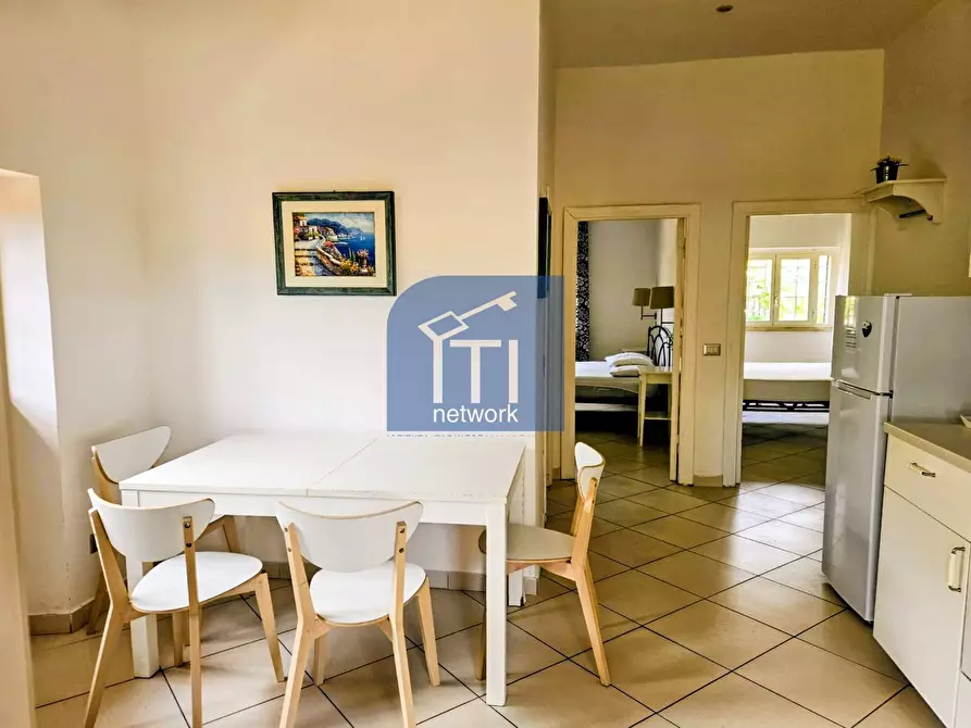 Immagine 7 di Villa in vendita  in VIALE SPAGNA a Pomezia