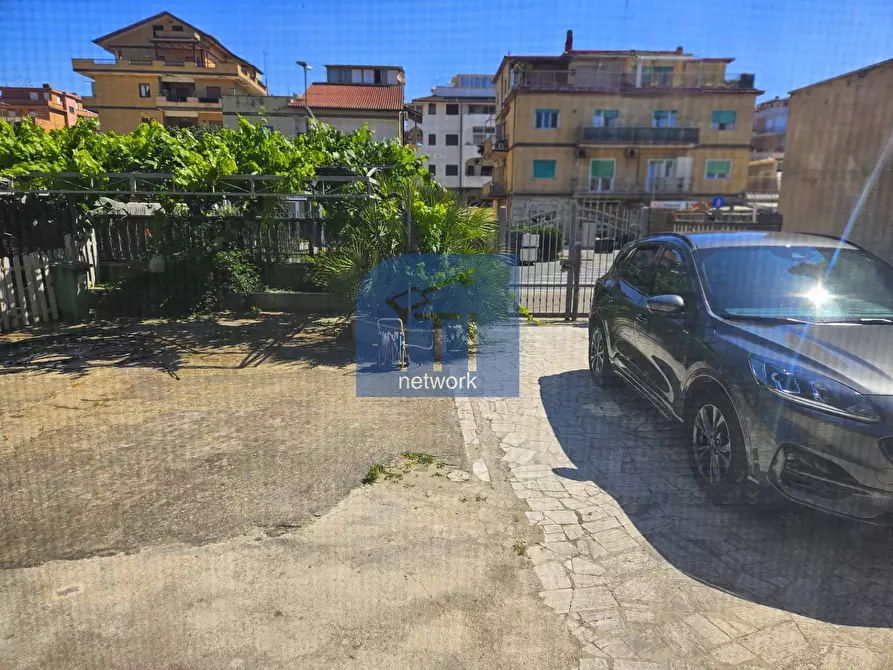 Immagine 25 di Villa in vendita  in VIALE SPAGNA a Pomezia