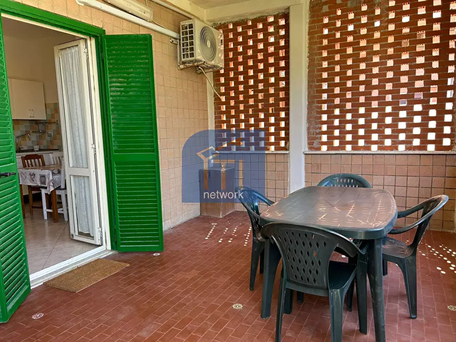 Immagine 15 di Villa in vendita  in VIALE SPAGNA a Pomezia