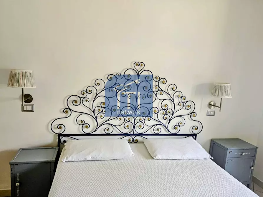 Immagine 31 di Villa in vendita  in VIALE SPAGNA a Pomezia