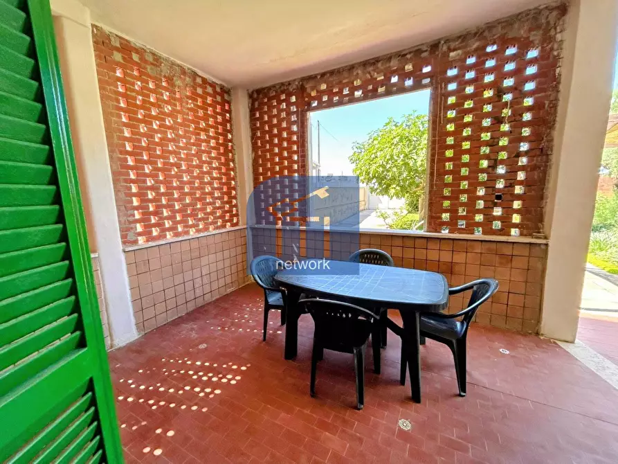 Immagine 14 di Villa in vendita  in VIALE SPAGNA a Pomezia