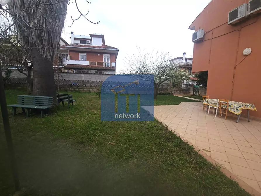 Immagine 4 di Villetta a schiera in vendita  in Via dell' Orione a Pomezia