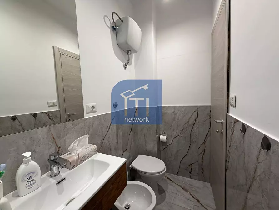 Immagine 12 di Appartamento in vendita  in Viale Danimarca a Pomezia