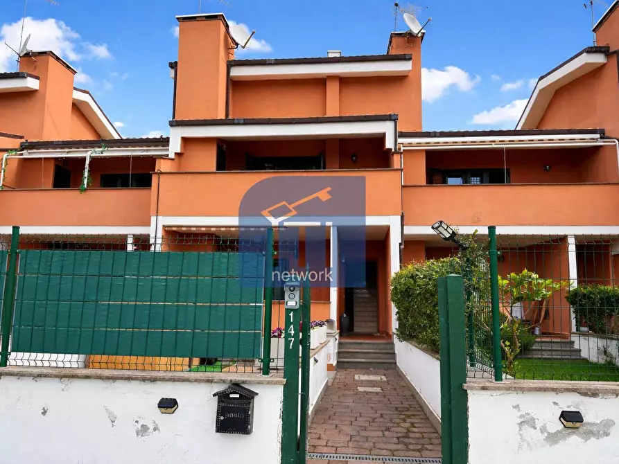 Immagine 1 di Appartamento in vendita  in Via Domenico Mustilli 147 a Roma