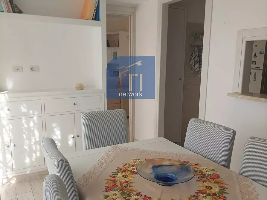 Immagine 3 di Villa in vendita  in via saturno a Anzio