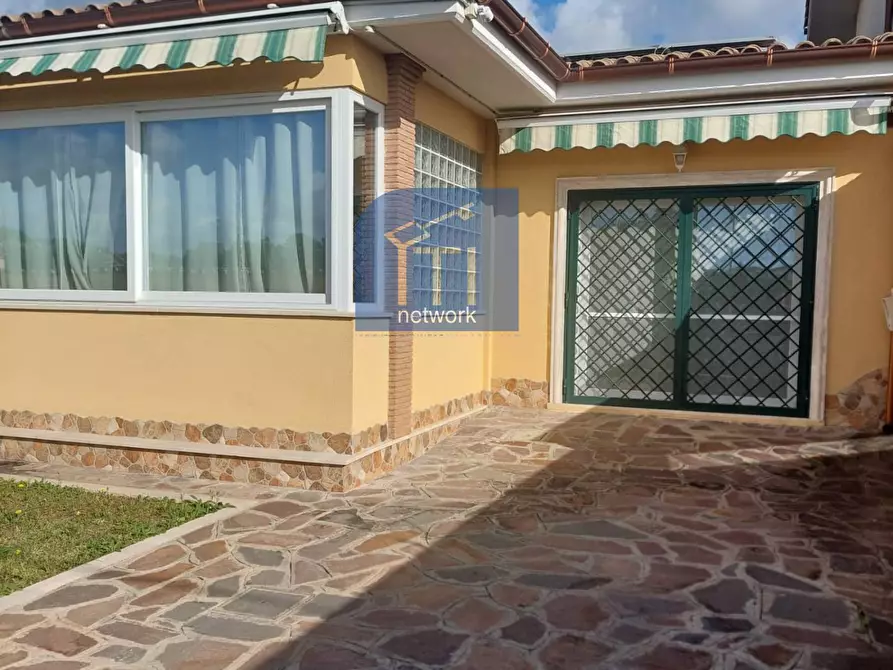 Immagine 14 di Villa in vendita  in via saturno a Anzio