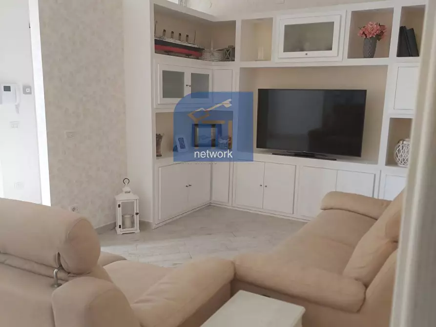 Immagine 4 di Villa in vendita  in via saturno a Anzio