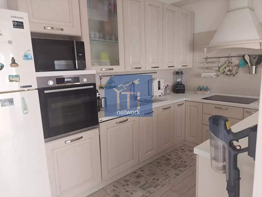 Immagine 31 di Villa in vendita  in via saturno a Anzio