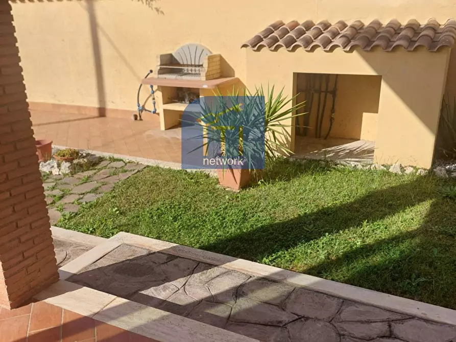 Immagine 33 di Villa in vendita  in via saturno a Anzio