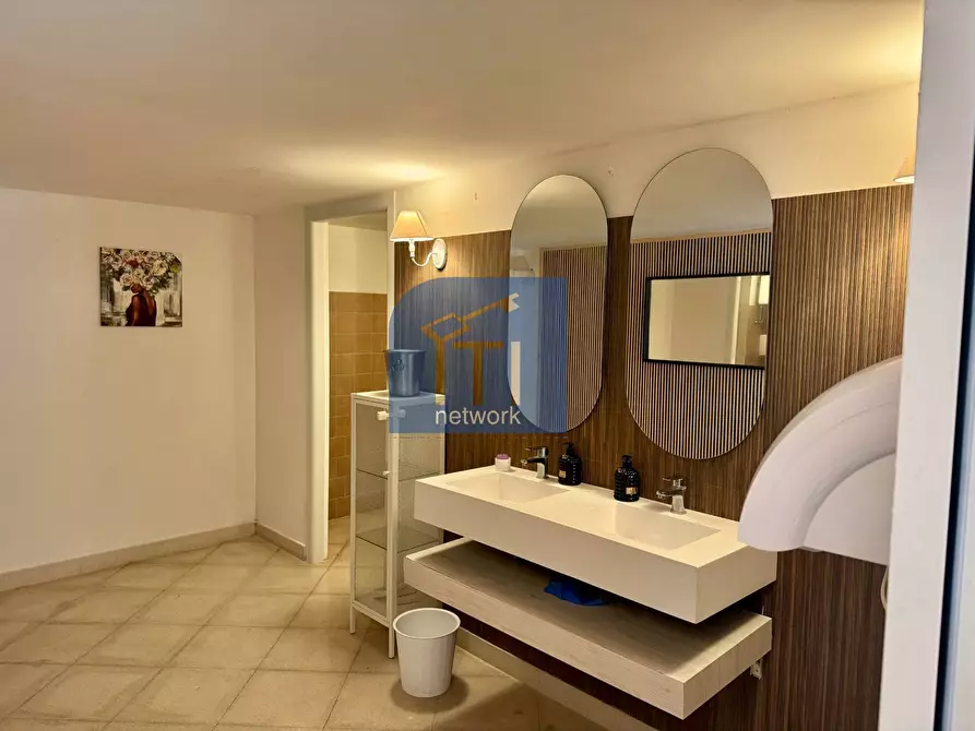 Immagine 39 di Attività commerciale in vendita  in Via Trincea delle Frasche 65 a Grottaferrata