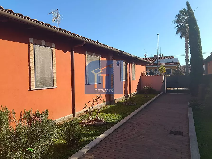 Immagine 20 di Appartamento in vendita  in Via Renato Massa a Roma