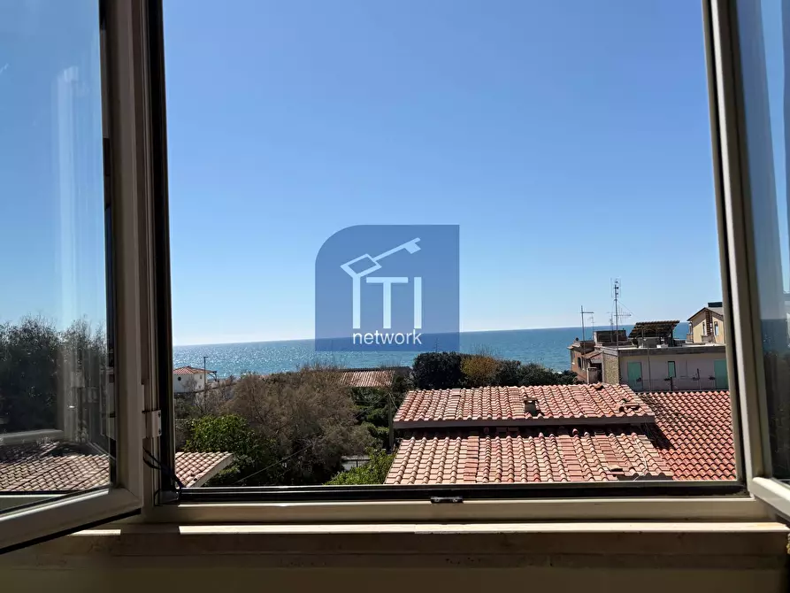 Immagine 11 di Appartamento in vendita  in Via Bologna a Ardea