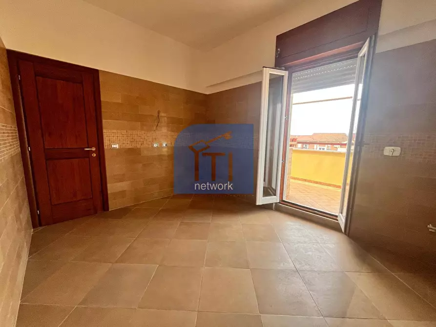 Immagine 10 di Attico in vendita  in Via Delle Gondole a Roma