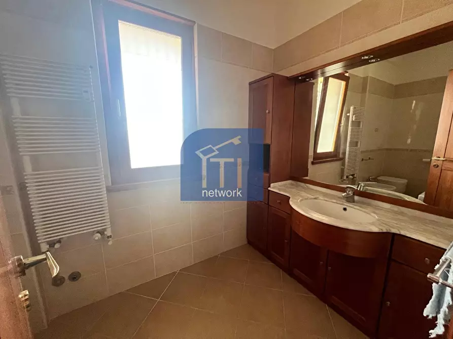 Immagine 16 di Attico in vendita  in Via Delle Gondole a Roma