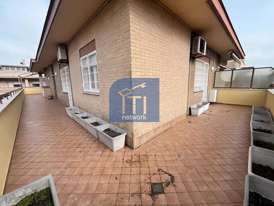 Immagine 22 di Attico in vendita  in Via Delle Gondole a Roma