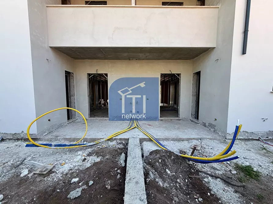 Immagine 9 di Appartamento in vendita  in Viale Enea a Ardea