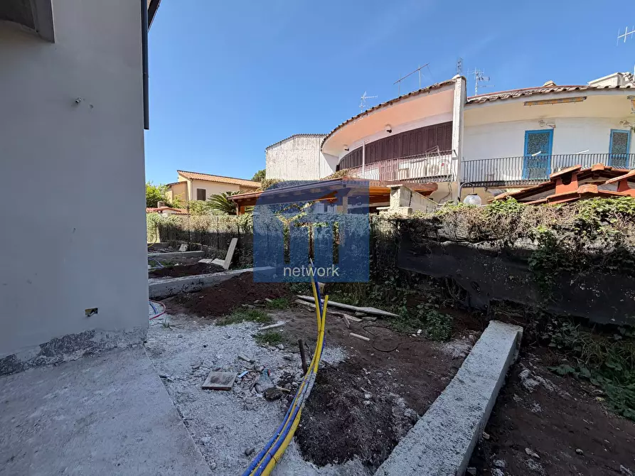 Immagine 7 di Appartamento in vendita  in Viale Enea a Ardea