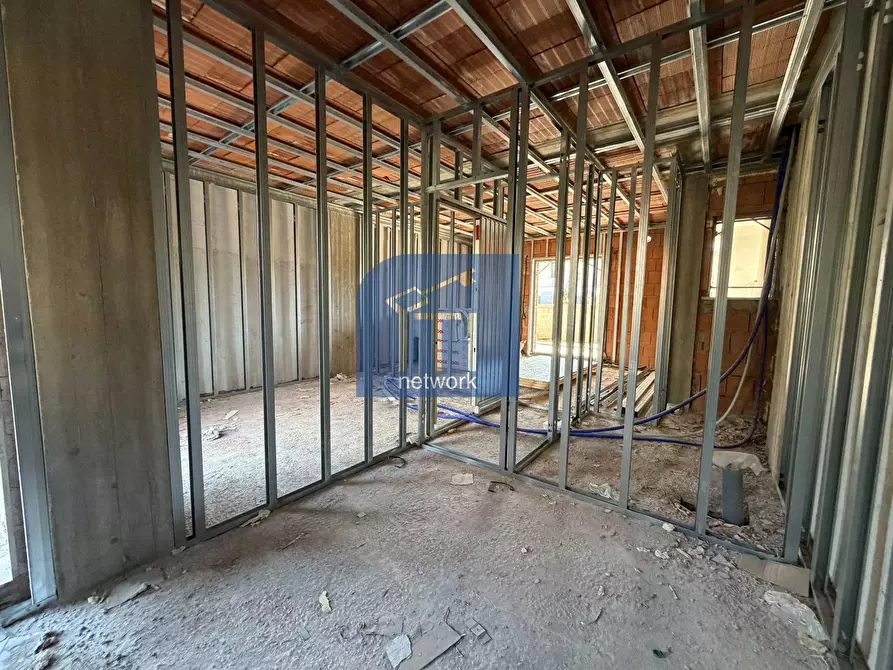 Immagine 27 di Appartamento in vendita  in Viale Enea a Ardea