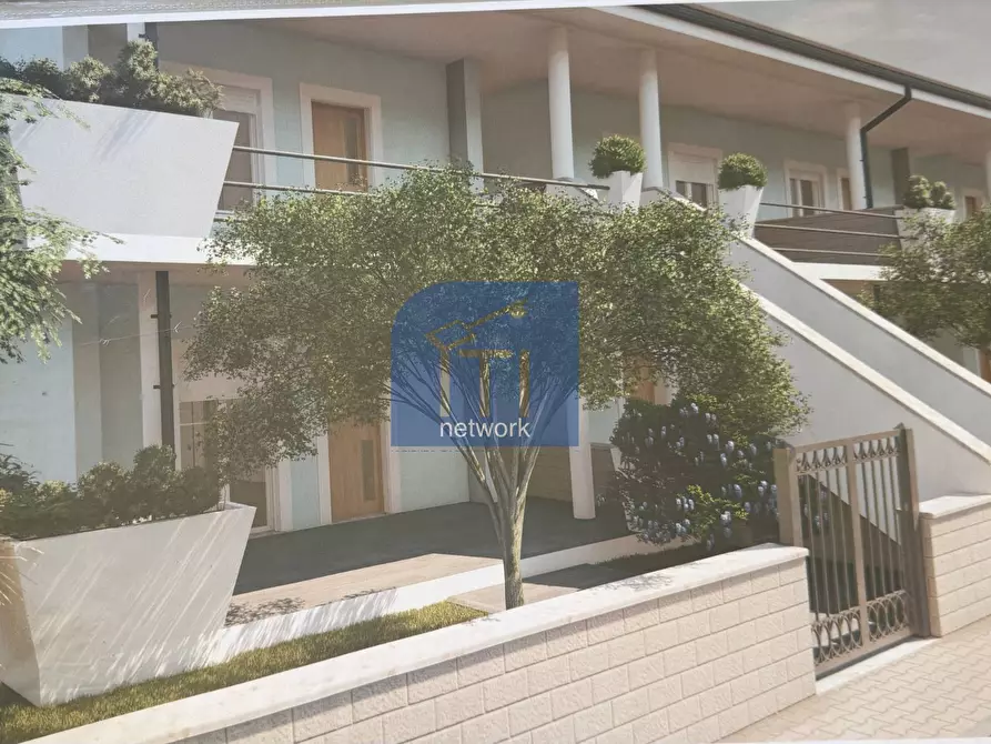 Immagine 19 di Appartamento in vendita  in Viale Enea a Ardea