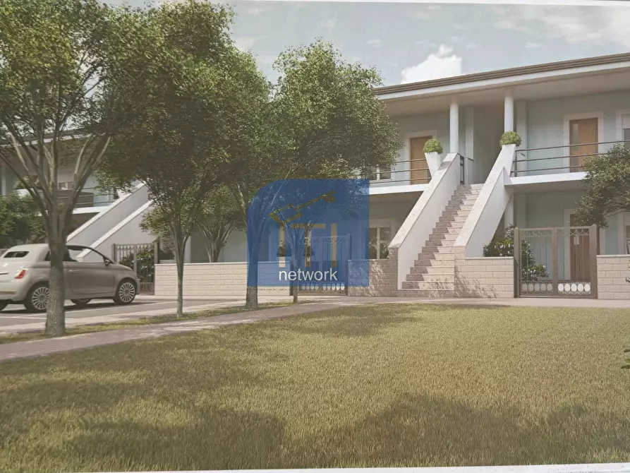 Immagine 21 di Appartamento in vendita  in Viale Enea a Ardea