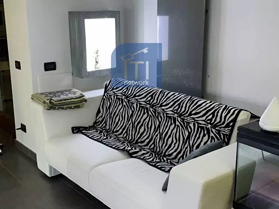 Immagine 9 di Casa semindipendente in vendita  in via Giuseppe Zanardelli a Pomezia