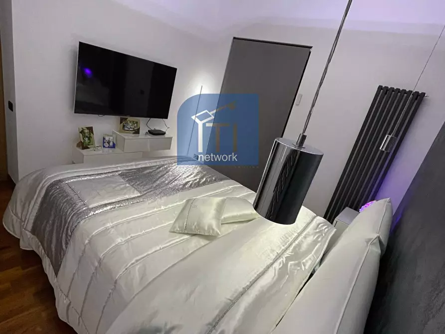 Immagine 25 di Casa semindipendente in vendita  in via Giuseppe Zanardelli a Pomezia