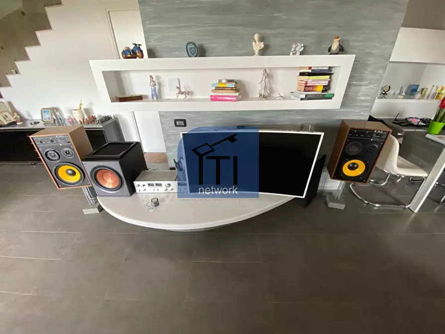 Immagine 33 di Casa semindipendente in vendita  in via Giuseppe Zanardelli a Pomezia