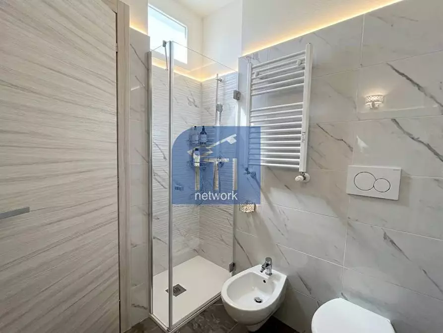 Immagine 9 di Casa semindipendente in vendita  in Alessandro Fortis a Pomezia