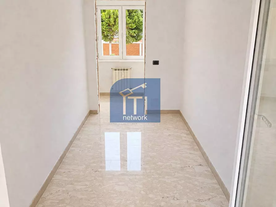Immagine 8 di Appartamento in vendita  in Viale dei Promontori 50 a Roma