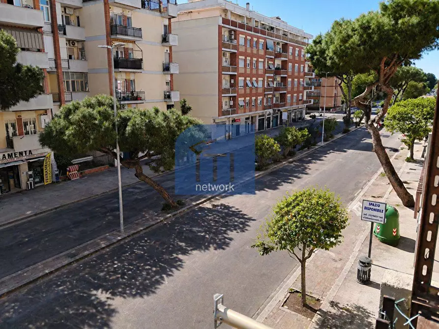 Immagine 3 di Appartamento in vendita  in Viale dei Promontori 50 a Roma