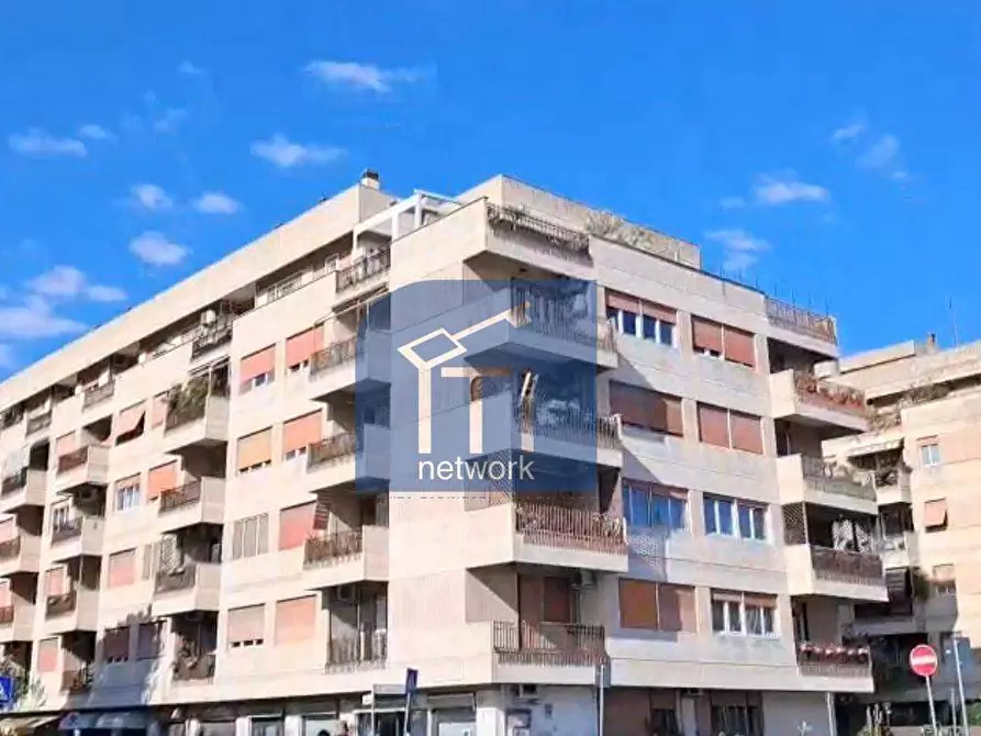 Immagine 1 di Appartamento in vendita  in Viale dei Promontori 50 a Roma