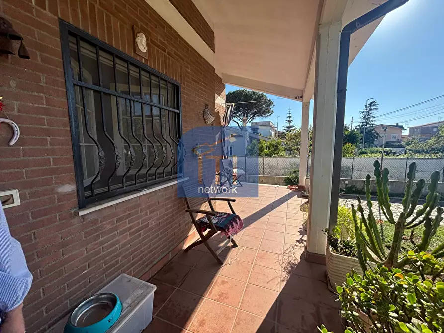 Immagine 3 di Villa in vendita  in Via Delle Mimose a Ardea