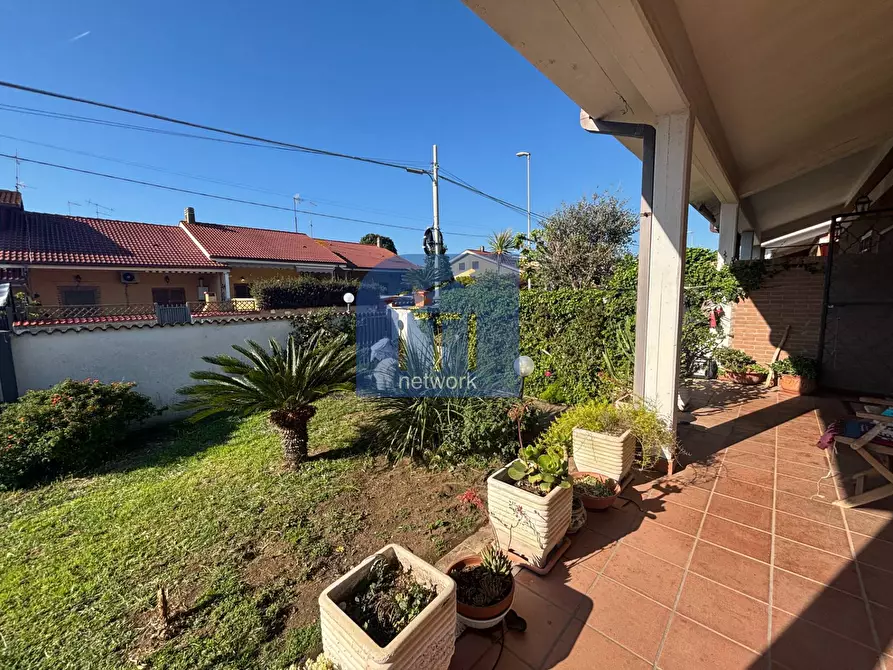 Immagine 6 di Villa in vendita  in Via Delle Mimose a Ardea