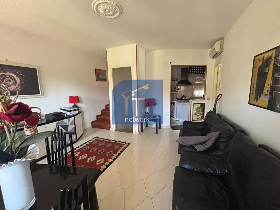 Immagine 18 di Villa in vendita  in Via Delle Mimose a Ardea