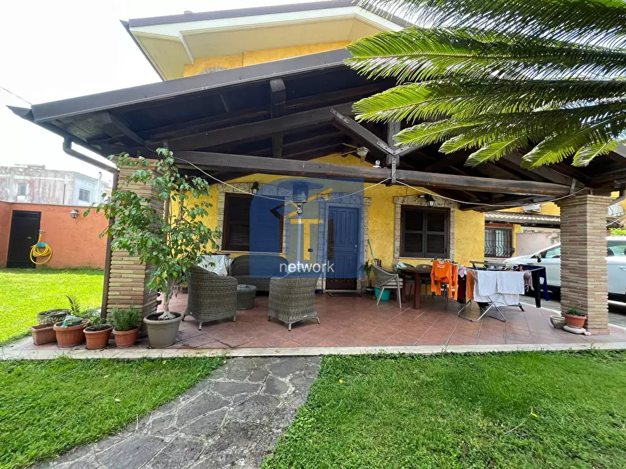 Immagine 2 di Villa in vendita  in via delle fresie a Anzio