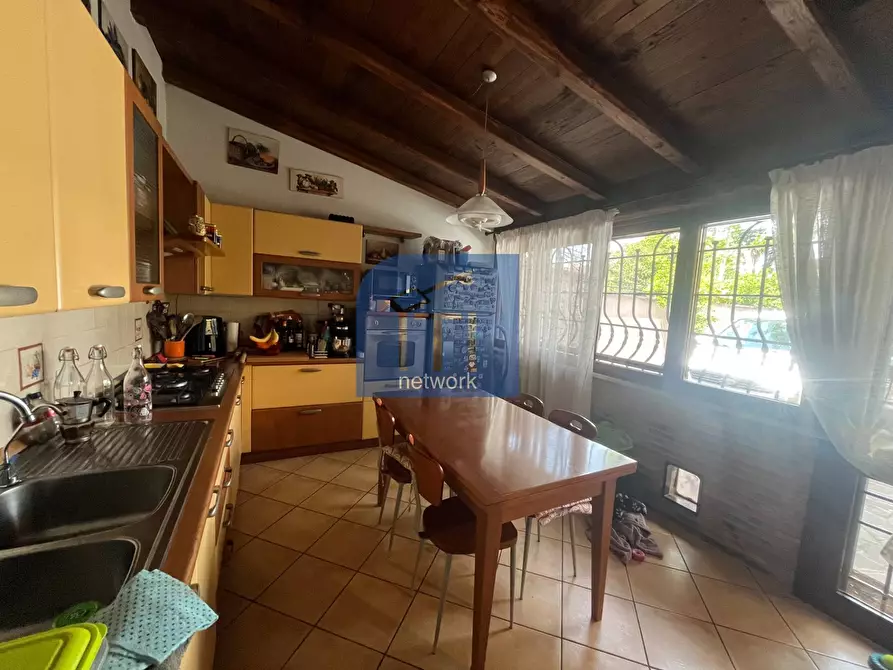Immagine 11 di Villa in vendita  in via delle fresie a Anzio