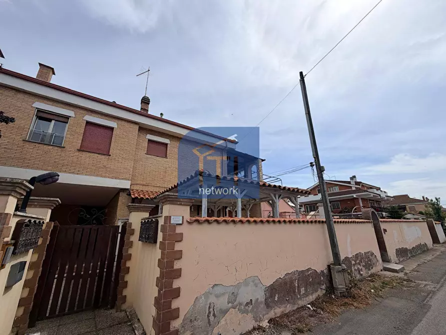 Immagine 23 di Appartamento in vendita  in Via dell'orione a Pomezia