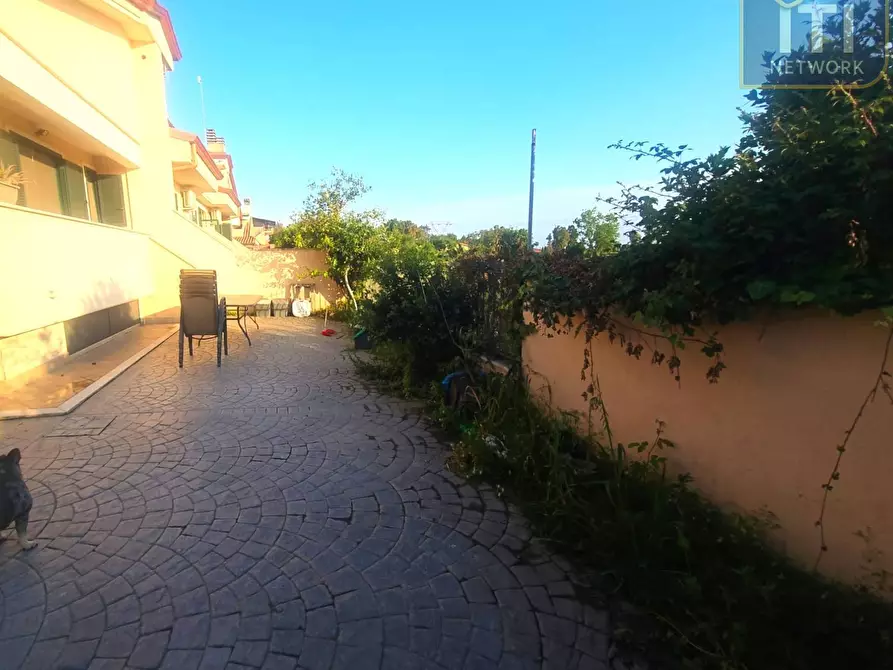 Immagine 26 di Villetta a schiera in vendita  in via mar rosso a Pomezia