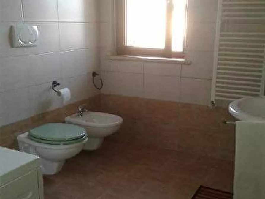 Immagine 3 di Villa in vendita  in via del cinema a Anzio