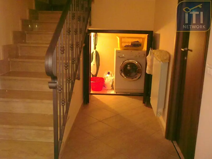 Immagine 9 di Villa in vendita  in via del cinema a Anzio