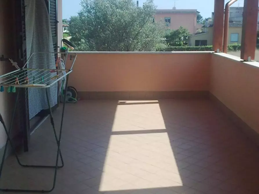 Immagine 10 di Villa in vendita  in via del cinema a Anzio