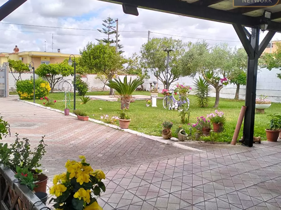 Immagine 2 di Villa in vendita  in via Beato Padre Pio a Nettuno