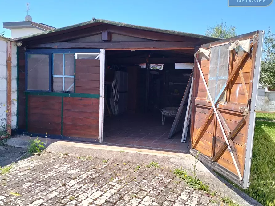 Immagine 42 di Villa in vendita  in via Beato Padre Pio a Nettuno